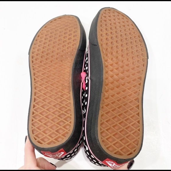 Rare Vans Custom Disney Sneakers-- Mickey Mouse - Picture 7 of 8